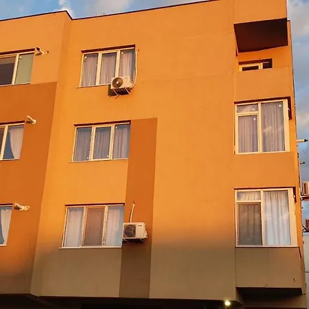 Alina'S Apartament Apartmán Năvodari